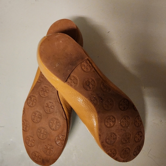 Tory burch flat size 6:5 - Picture 3 of 3